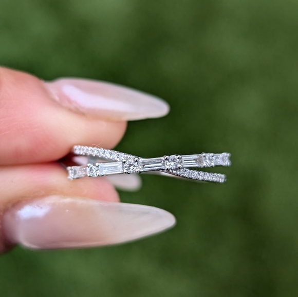 18K White Gold Baguette and Round Diamond Cross X Ring Band - Picture 1 of 9